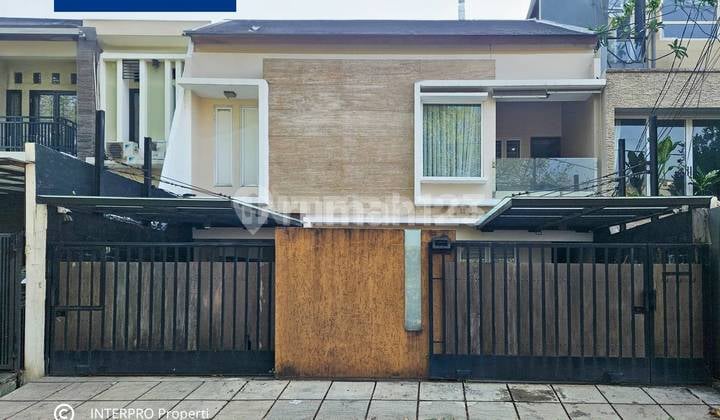 Rumah 3 Lantai Bagus Siap Huni di Kedoya, Jakarta Barat