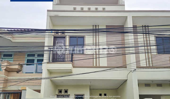 Rumah Brand New Dijual 3 Lantai Duri Kepa Hadap Barat - LT 65m2