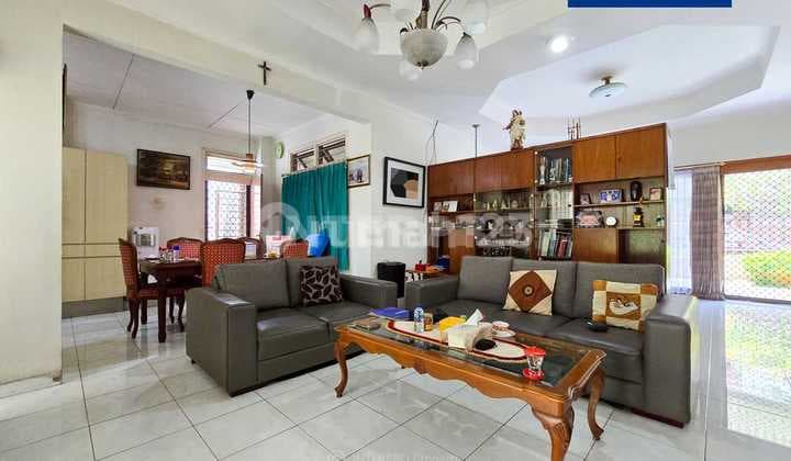 House for Sale Ready to Live In Well-Maintained Duri Kepa 365m2 Land Near the Road