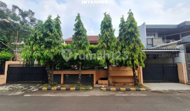 Rumah Dijual Sunrise Garden Lokasi Tenang dan Strategis - 310M2