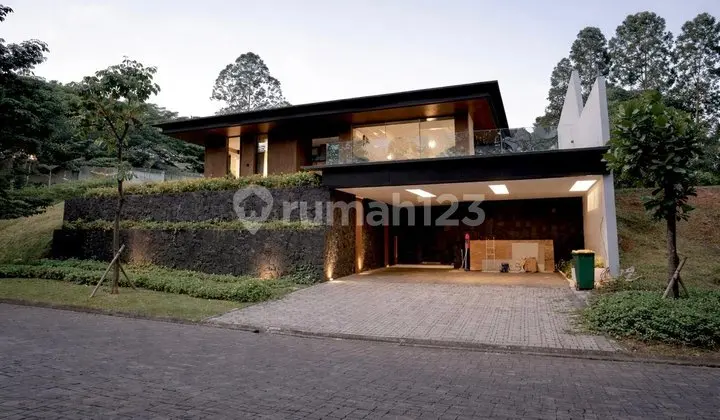 Rumah Furnish Bangunan Mandiri Brand New Hook De Park BSD