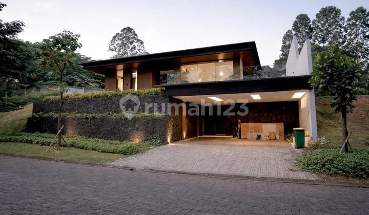 Rumah Furnish Bangunan Mandiri Brand New Hook De Park BSD