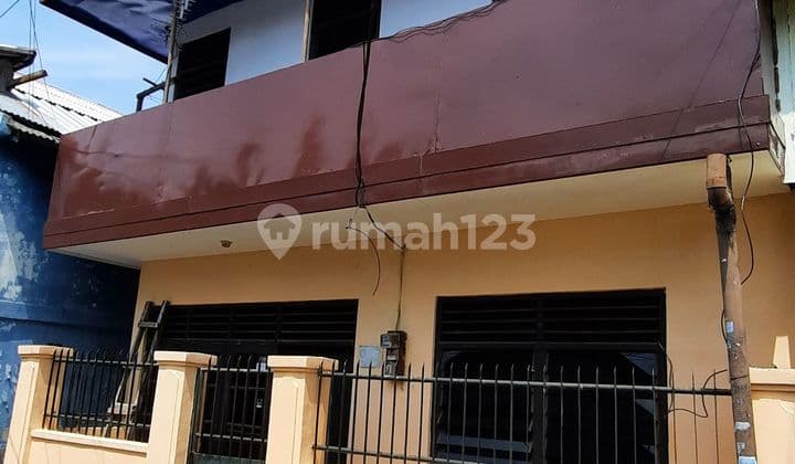 Kos2an Berjalan di Senen