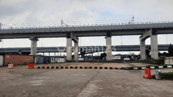 EE1301R-Gudang Outdoor disewakan Rest Area Tol Jakarta Cikampek, Tambun Selatan, Jawa Barat (EE1301R)