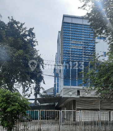 Ready-to-Occupy 3-Story Shop House in Kayu Putih