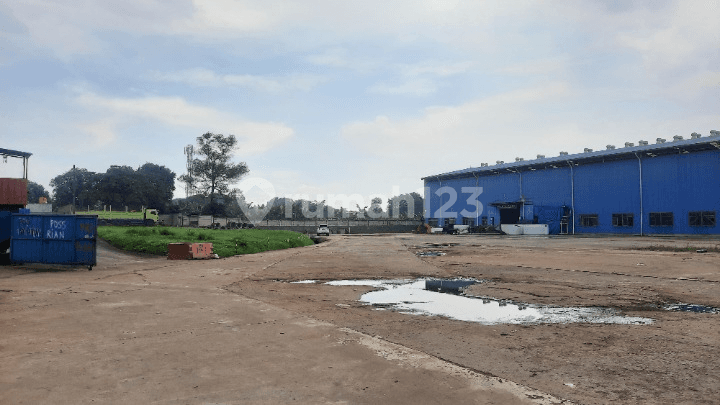 Gudang Outdoor disewakan Rest Area Tol Jakarta Cikampek, Tambun Selatan, Jawa Barat (EE1301R)