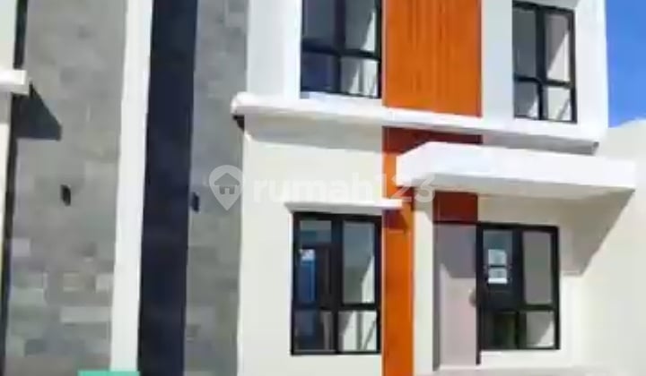 Rumah 2 Lantai Surabaya Timur " Eco Medayu" Ciamik Pool