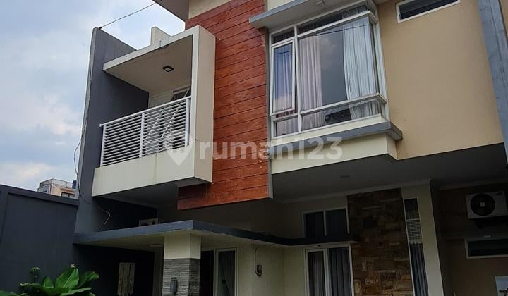 Dijual Cepat Harga Dibawah NJOP Rumah Cantik