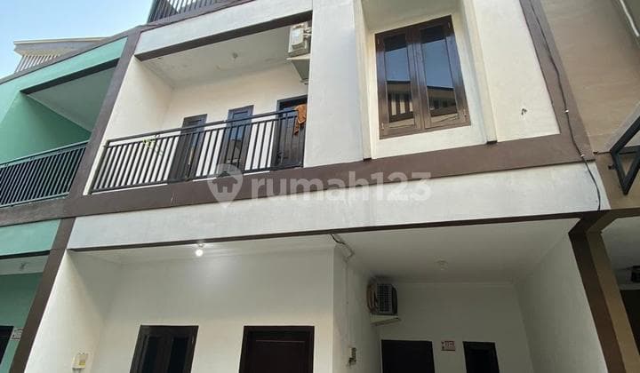 Dijual Rumah 3 Lantai Dalam Cluster Siap Huni di Jagakarsa