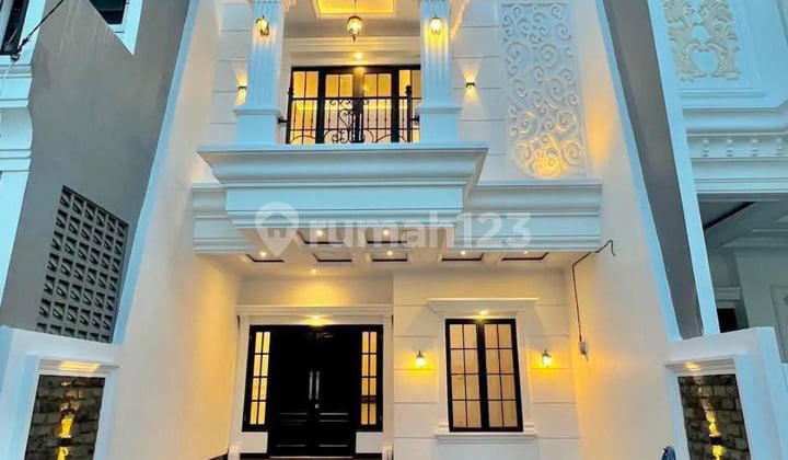 Rumah Baru 2,5 Lantai Rooftop Dalam Cluster