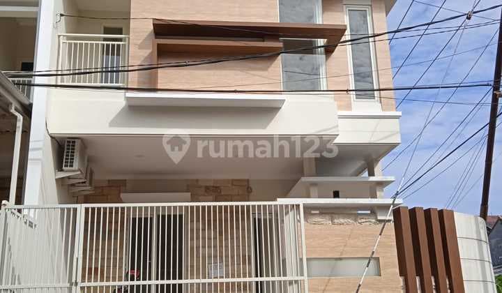 Rumah RUNGKUT ASRI Minimalis Modern Dkt Mapan Purimas MERR Ubaya UPN McD SHM