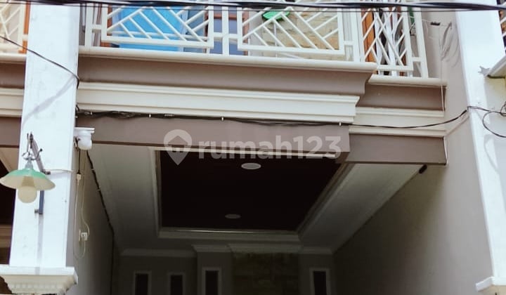 Sell Second House with New Minimalist Feel Jl Gading Karya East Surabaya