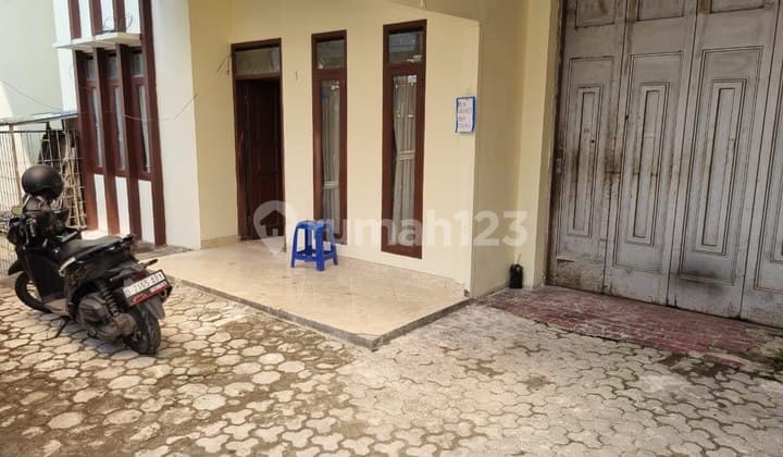 Rumah ex gudang Lokasi Strategis tengah kota sayap bkr bandung
