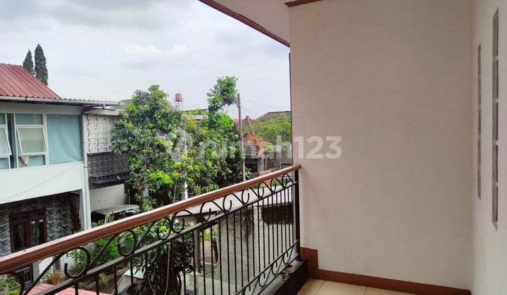 Rumah Bagus Siap Huni Kawasan Komplek Pasaden Dekat Tol