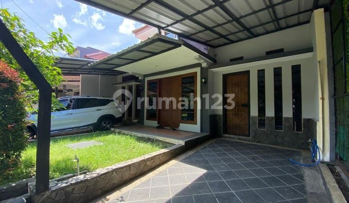rumah bagus 2 lantai dalam cluster pinus dekat gede bage bandung