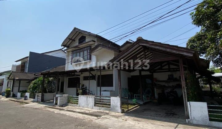 Rumah Lama Posisi Hook di Cluster Kopo Permai
