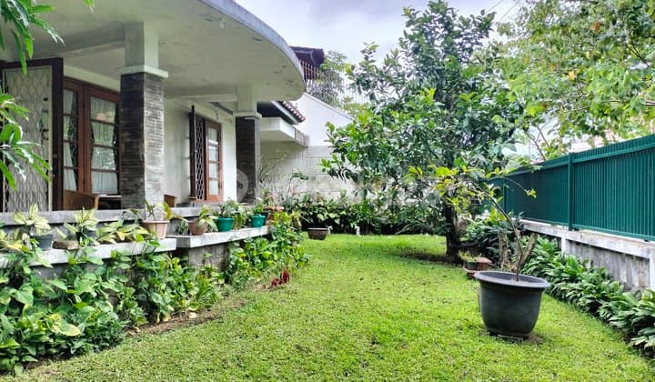 Rumah terawat siap huni best favorit Sayap Riau R E Martadinata