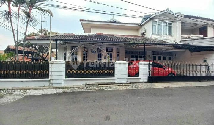 rumah siap huni terawat hoek di turangga kota bandung