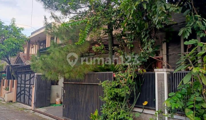 cheap well-maintained old house behind metro margahayu raya