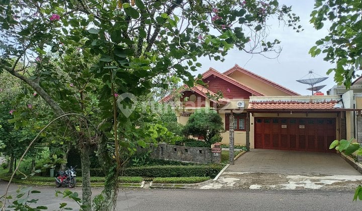 rumah bagus sangat murah dan kokoh terawat di Dago resort