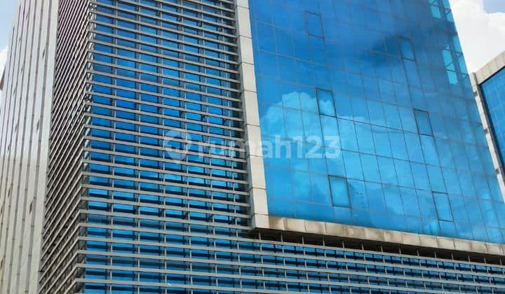 Gedung 8 Lantai Siap Huni Sebelah Bandara Soekarno Hatta