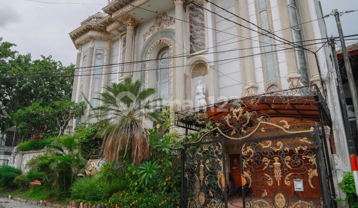Rumah Mewah Classic Selangkah Mall Kelapa Gading
