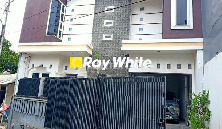 Dijual rumah siap huni di Komp. Kebon jeruk baru, jakbar