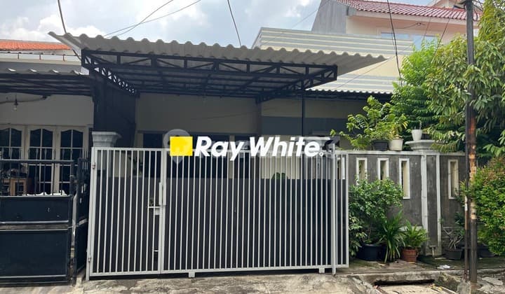Dijual Rumah Siap Huni,lokasi Strategis Dlm Komp.taman Alfa Indah Jakbar