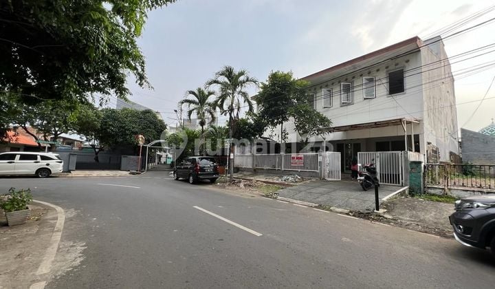 Dijual rumah kos 22 kamar di Percetakan negara