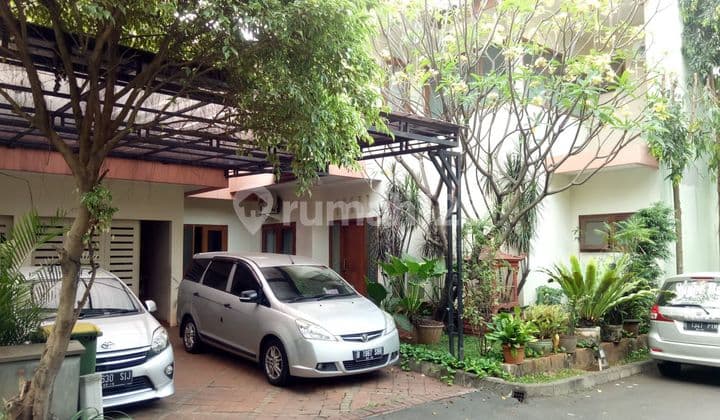 Dijual Rumah di Lebak Bulus