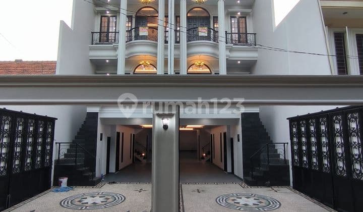 Dijual Rumah Eropa Classic di Pejaten Barat Jakarta Selatan