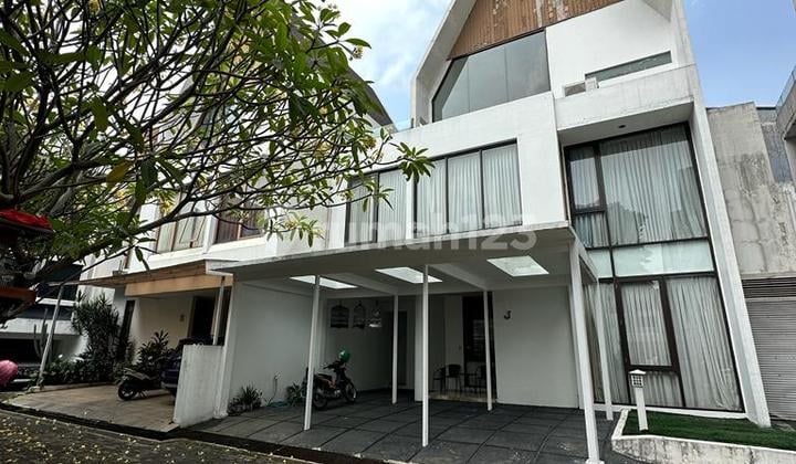 Dijual Rumah Dalam Twonhouse Ada Pool di Jati Padang Jakarta Selatan
