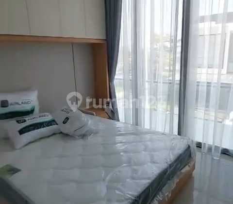 MILLENNIAL HOUSE PIK2 SIZE 4.5X10 FURNISHED 2 FLOORS PRICE 1.35 B NEGOTIABLE