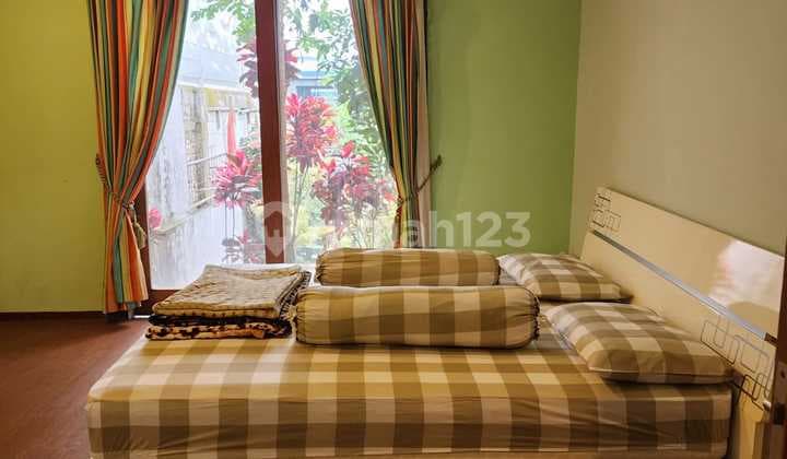 For Sale Rumah Cantik Furnished di Cluster Cigadung