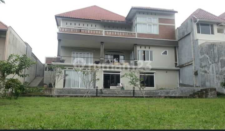 For Sale Rumah Modern Nyaman di Kota Baru Parahyangan