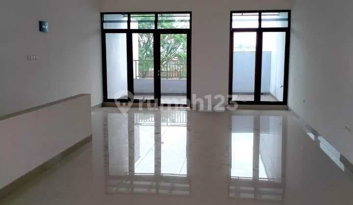 Ruko Disewa Lokasi Strategis di Sayap Sudirman Pasirkoja