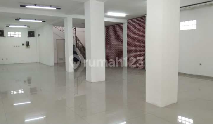 Business Space for Rent, Suitable for All Businesses in Sayap Pelajar Pejuang.