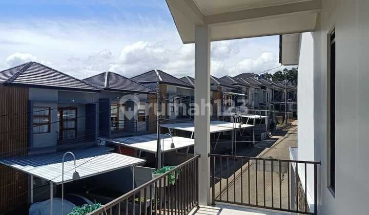 For Sale Modern 2-Story Hook House Comfortable Ready to Occupy in Ciwaruga