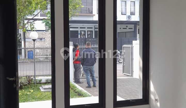 Disewa Rumah Cantik Nyaman Asri Siap Huni Terawat di Batununggal