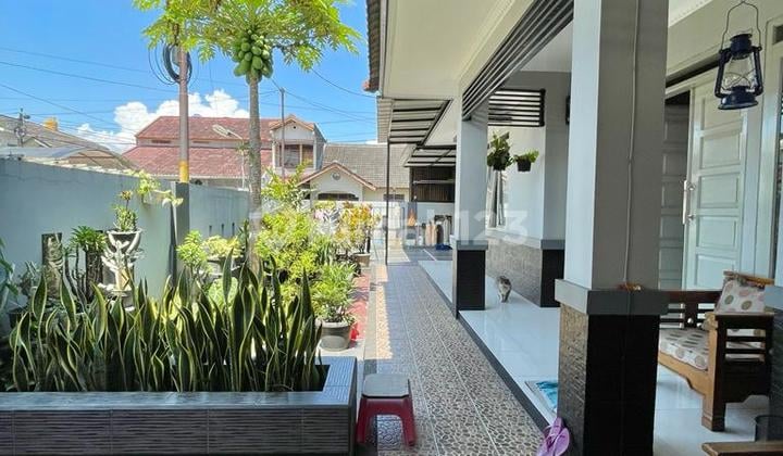 dijual rumah 2 lantai bagus terawat semi furnish taman cibaduyut