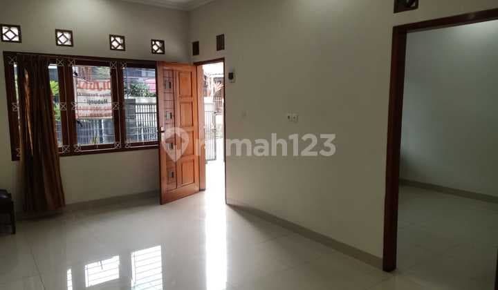 Dijual Rumah Minimalis 1Lantai Semi Furnish di Komplek Cihanjuang