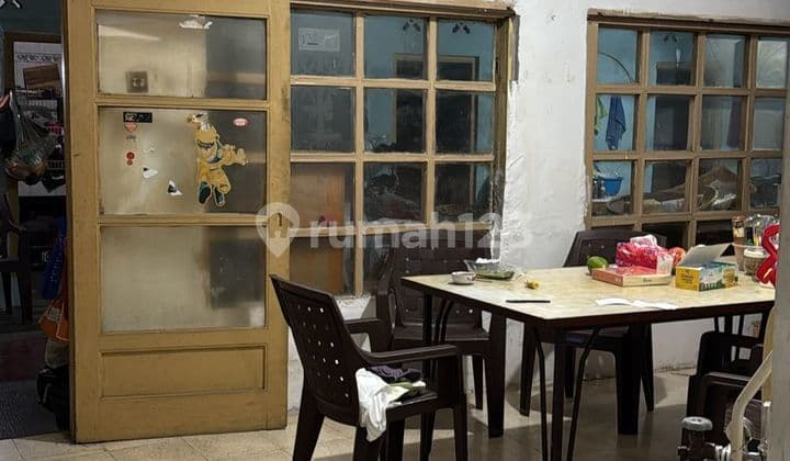 Di Jual Rumah Lama Hitung Tanah di Sayap Otista Bdg