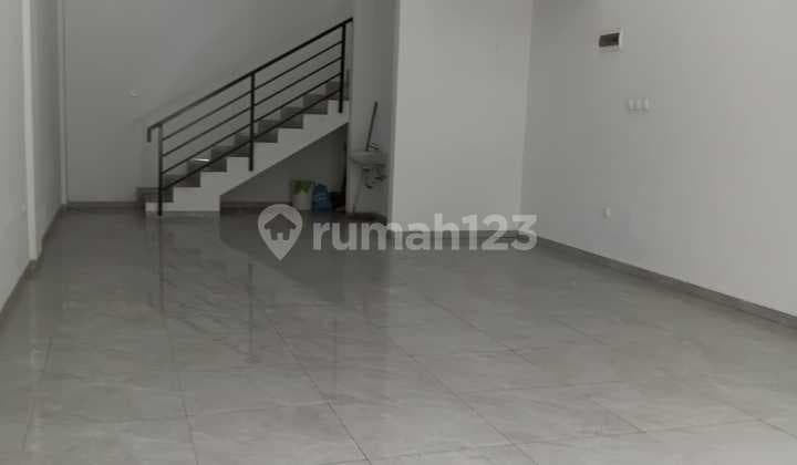 Di Sewakan Ruko Baru di Jln Purnawarman Bdg
