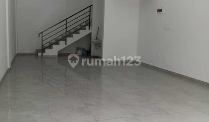 Di Sewakan Ruko Baru di Jln Purnawarman Bdg