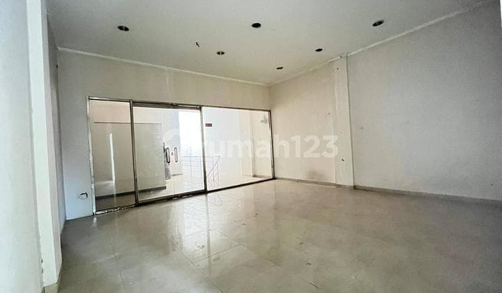 Disewakan Ruko 3Lantai Siap Pakai Strategis Area Ramai Sayap Dago