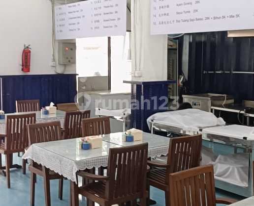 For Rent, Commercial Space Suitable for Restaurant/ Cafe in Buah Batu, Bandung.