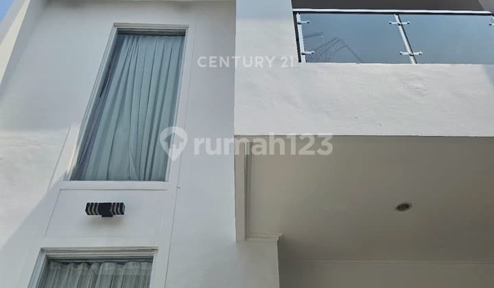 Dijual Rumah Asri di Area Bintaro Ny17367