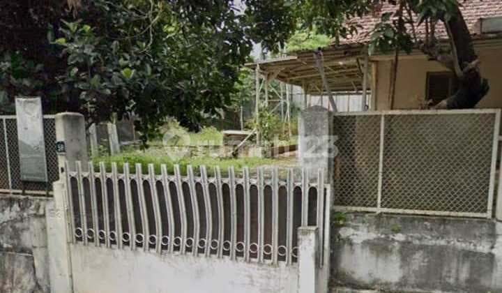 Dijual Rumah Tua SHM Posisi Hoek di Cilandak, Jakarta Selatan