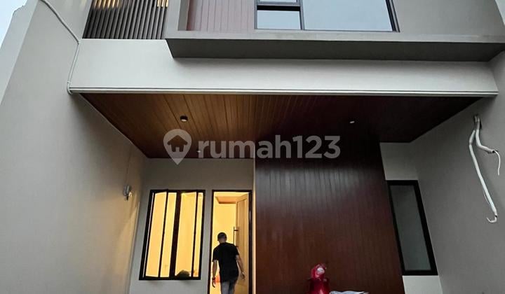 Rumah Brand New 2 Lantai Dalam Komplek di Rawamangun, Jakarta Timur