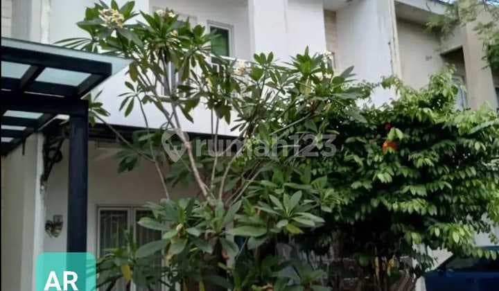 Rumah 2 Lantai Bagus Semi Furnished di Pondok Ranji Bintaro, Tangerang Selatan